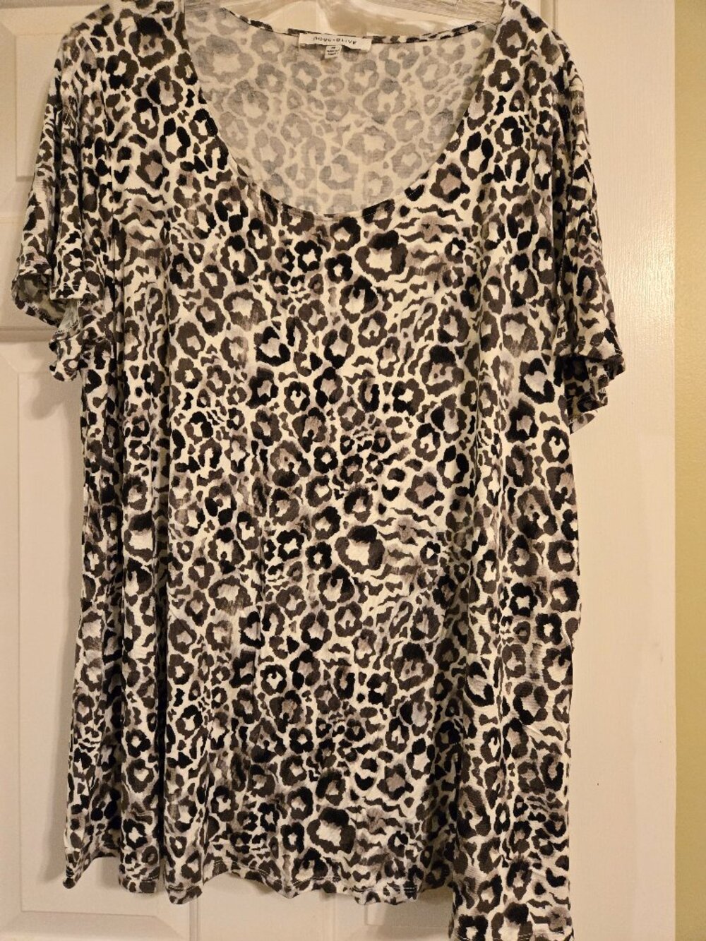 Rose Olive animal print flutter sleeve top 3X